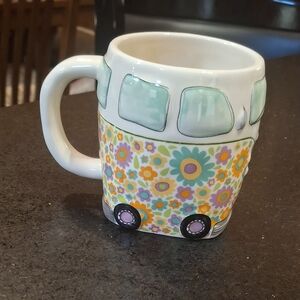 NATURAL LIFE Retro Camper Ceramic Mug with Mint Windows and Colorful Floral Body